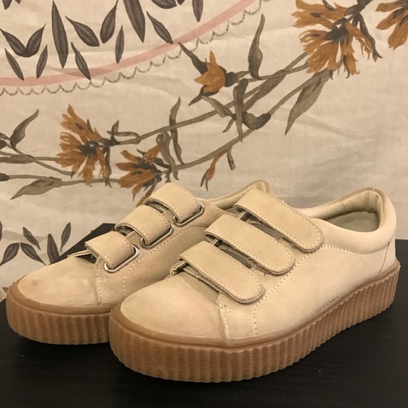 urban outfitters platform shoes